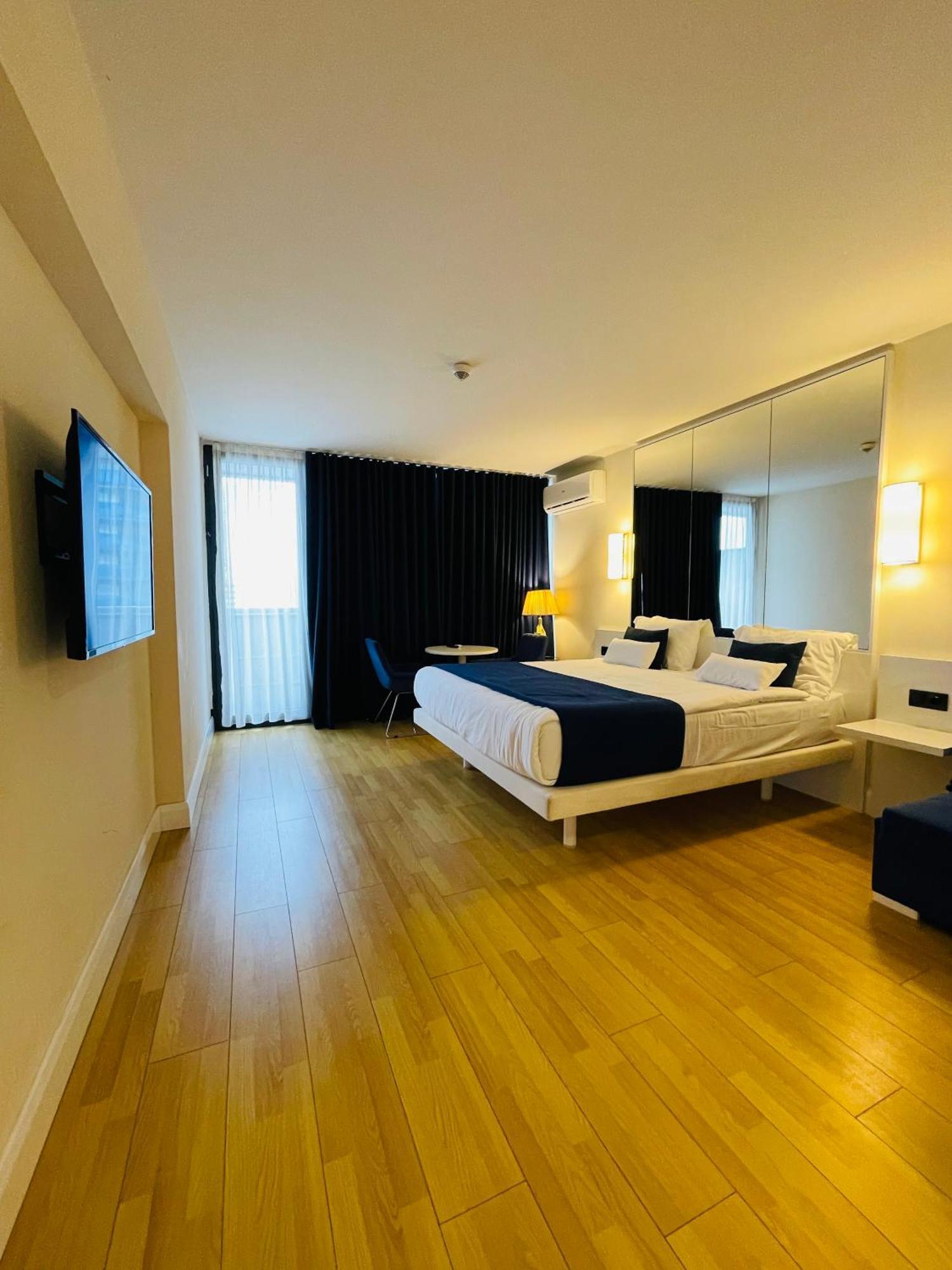Отель Batumi Floor40 Экстерьер фото